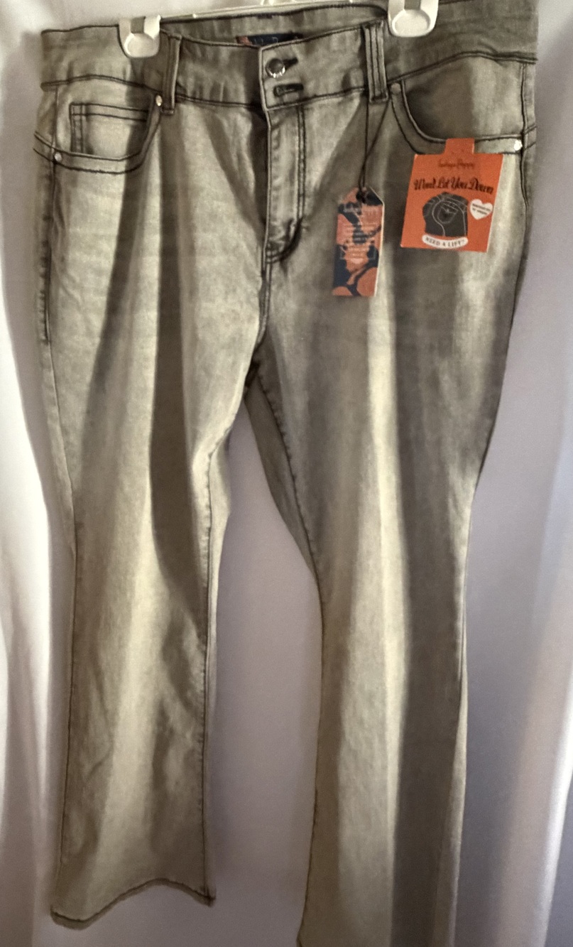 Indigo Poppy Women's Grey Flare Jeans Size 20 Plus Acid Wash Embroidered Pockets
